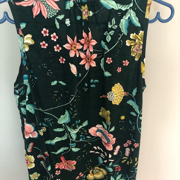 Loft Sleeveless Blouse - Picture 2 of 3